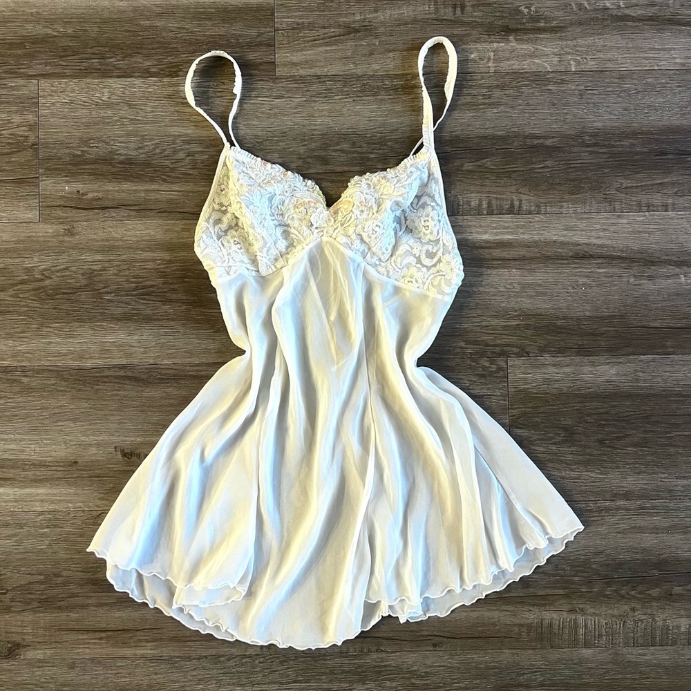 Elegant Vintage White Lace Beaded Embellished Chemise Slip Nightie